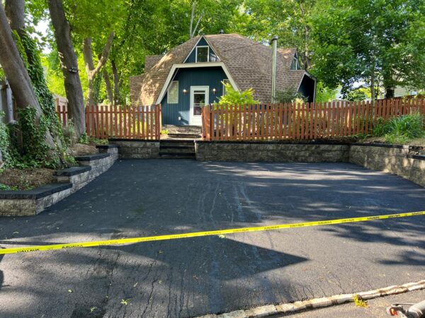 Melville asphalt driveway